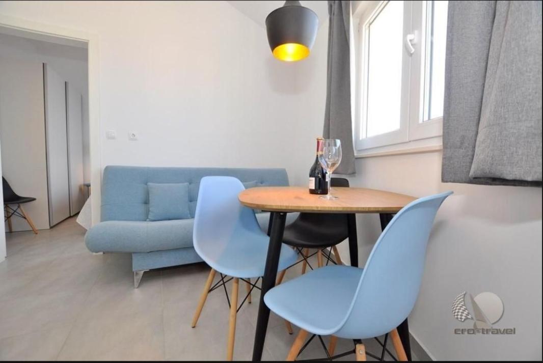 Apartmani Miranda 드라슈니체 외부 사진