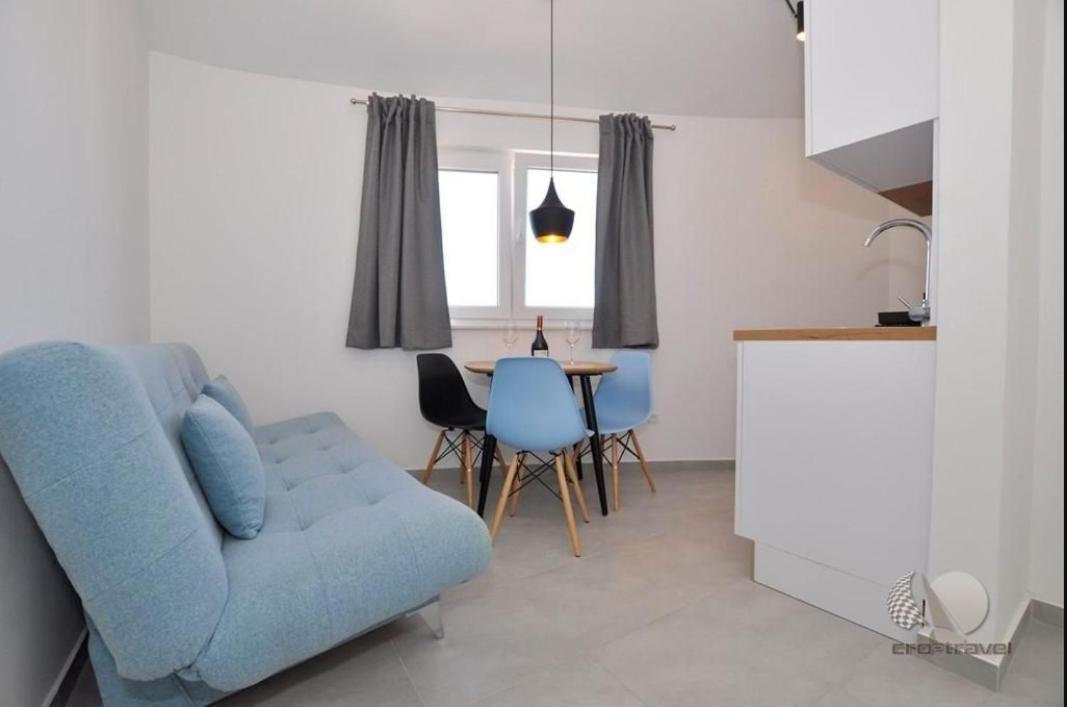 Apartmani Miranda 드라슈니체 외부 사진