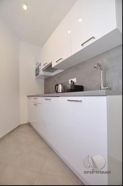 Apartmani Miranda 드라슈니체 외부 사진